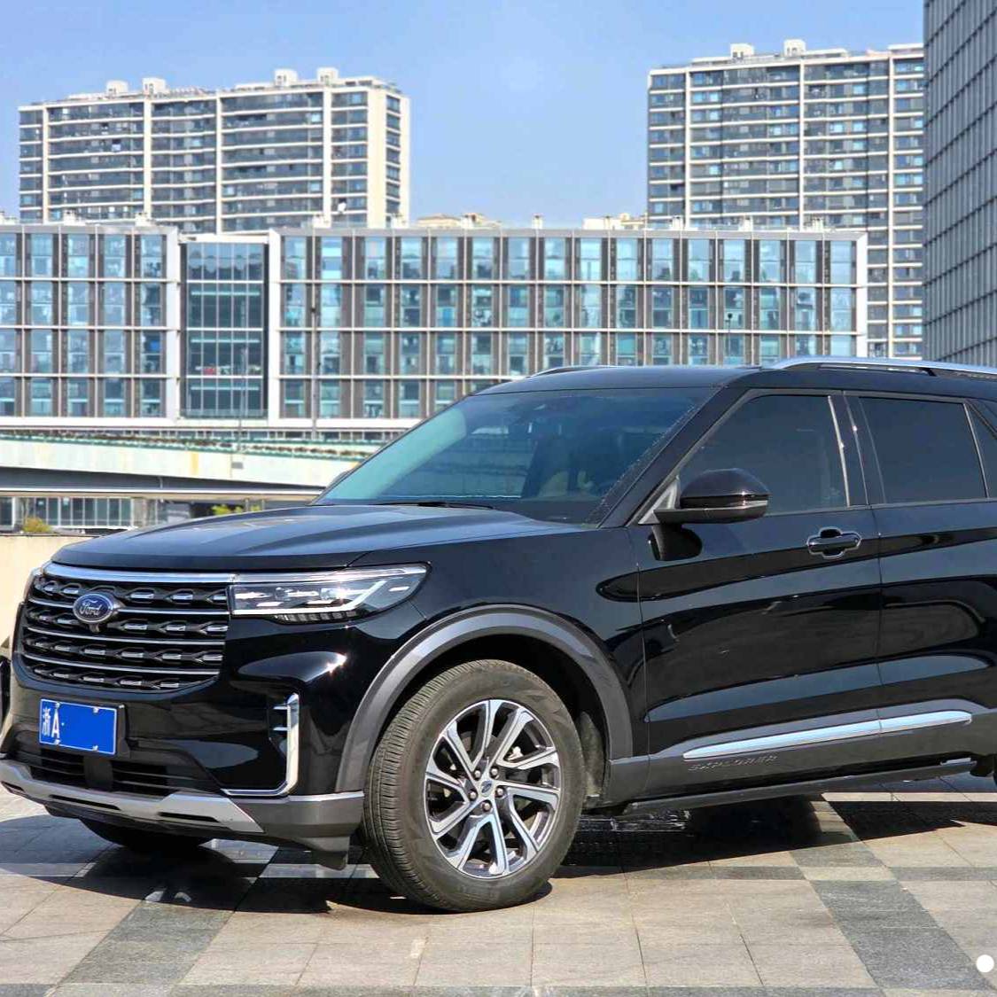 Ford 2023 ‌Explorer EcoBoost 285 4WD Fashion Plus Edition 7-seater سيارة مستعملة