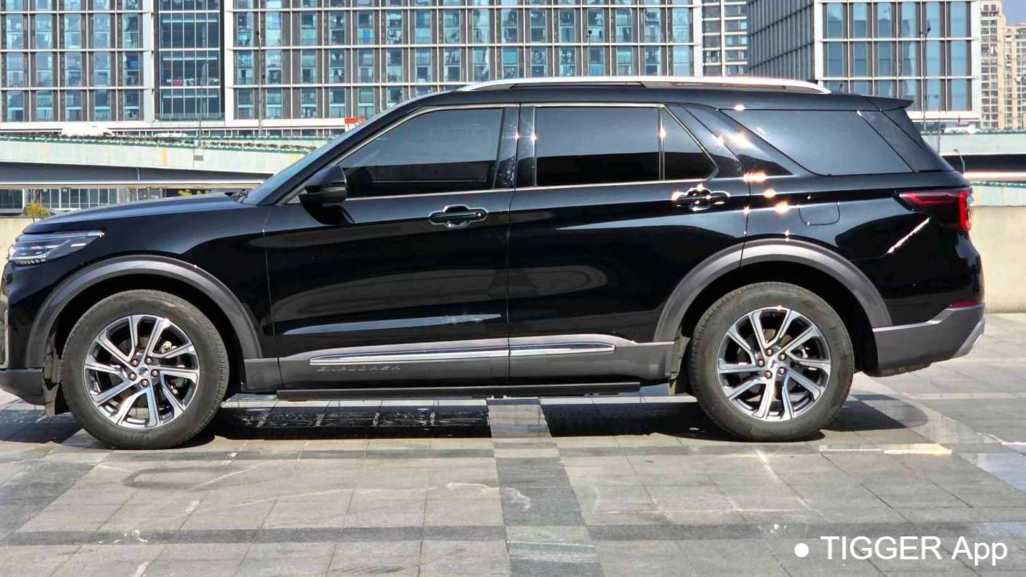 Ford 2023 ‌Explorer EcoBoost 285 4WD Fashion Plus Edition 7-seater