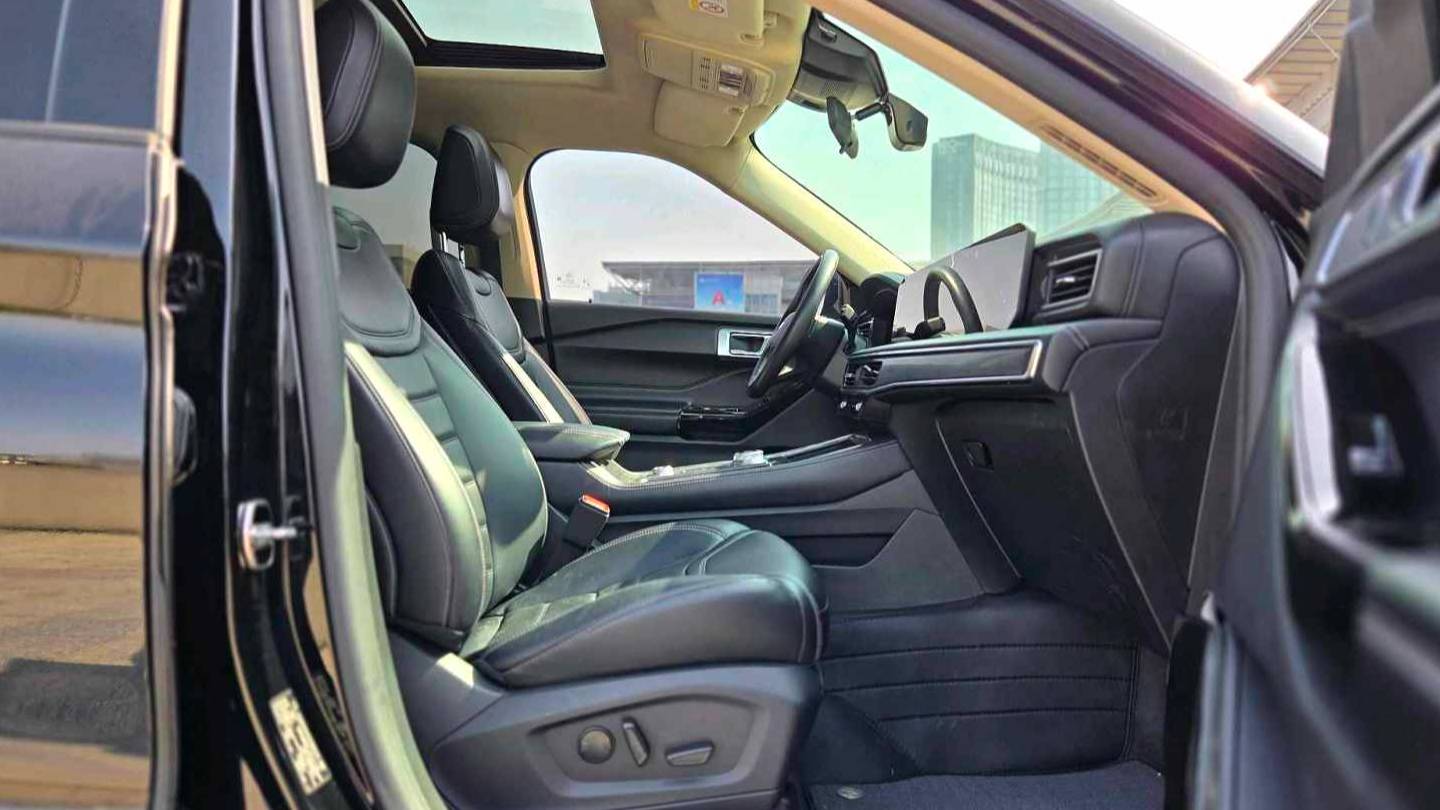 Ford 2023 ‌Explorer EcoBoost 285 4WD Fashion Plus Edition 7-seater