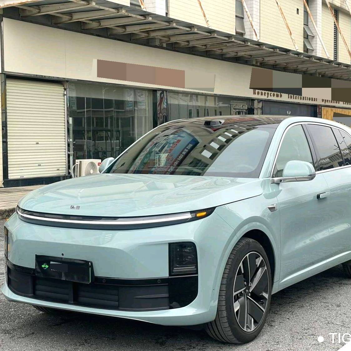 Li Auto 2025 L6 Max Intelligent Renewal Version Подержанный автомобиль