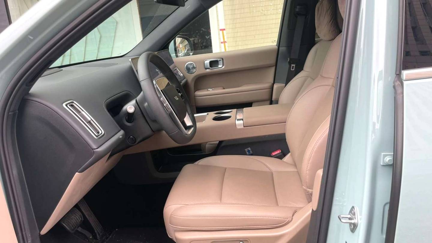 Li Auto 2025 L6 Max Intelligent Renewal Version