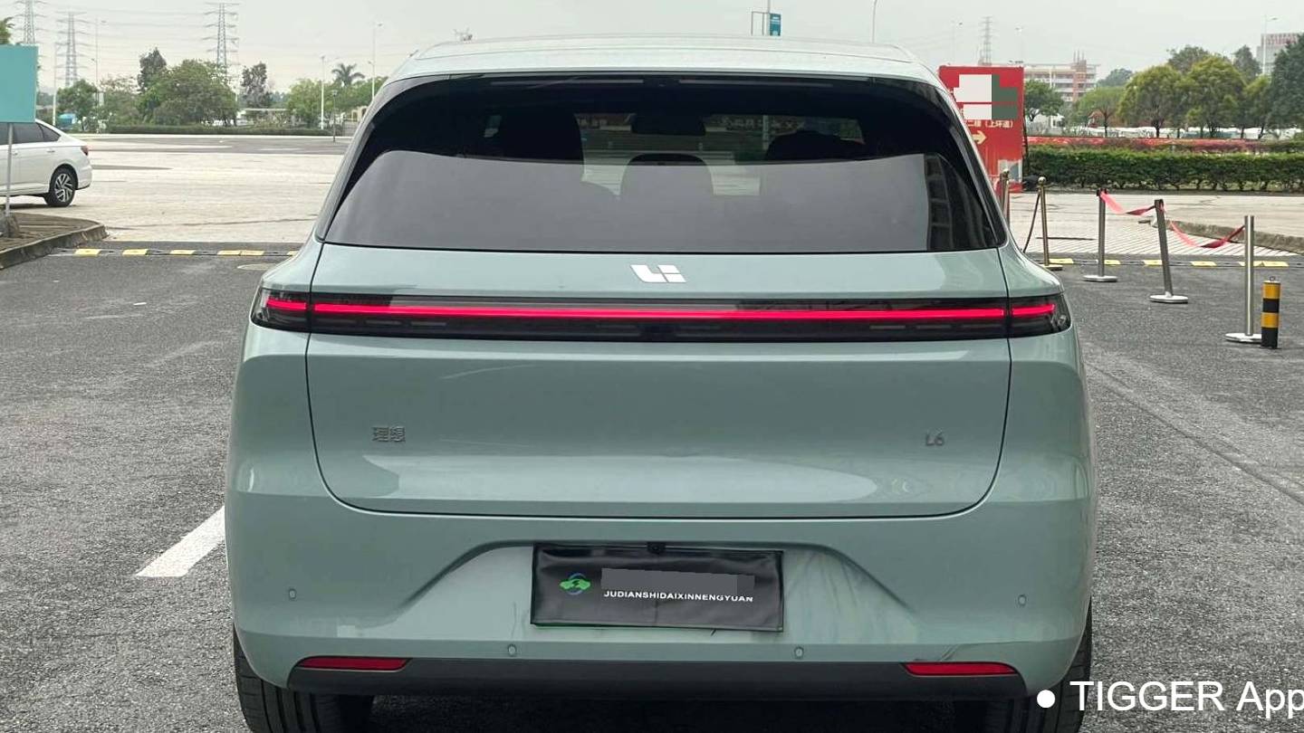 Li Auto 2025 L6 Max Intelligent Renewal Version