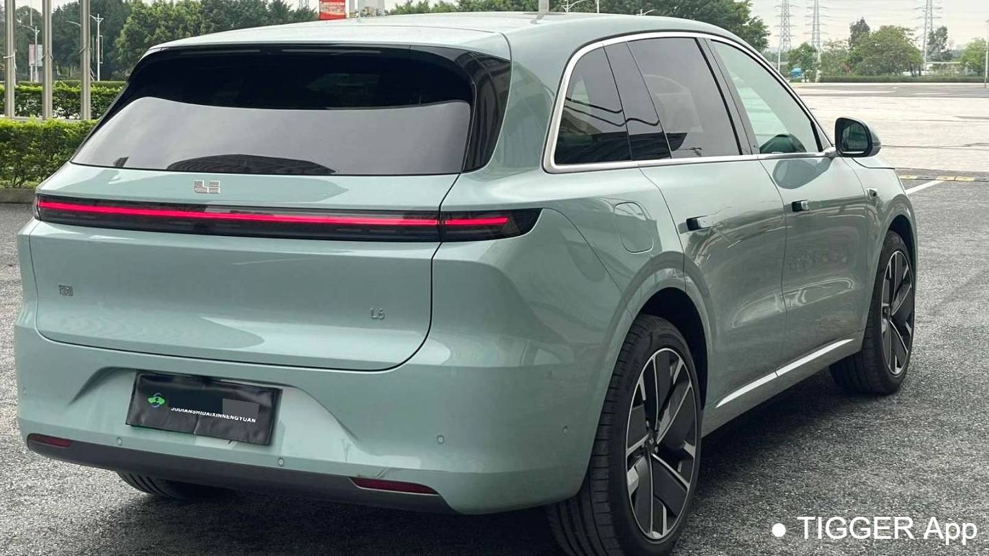 Li Auto 2025 L6 Max Intelligent Renewal Version