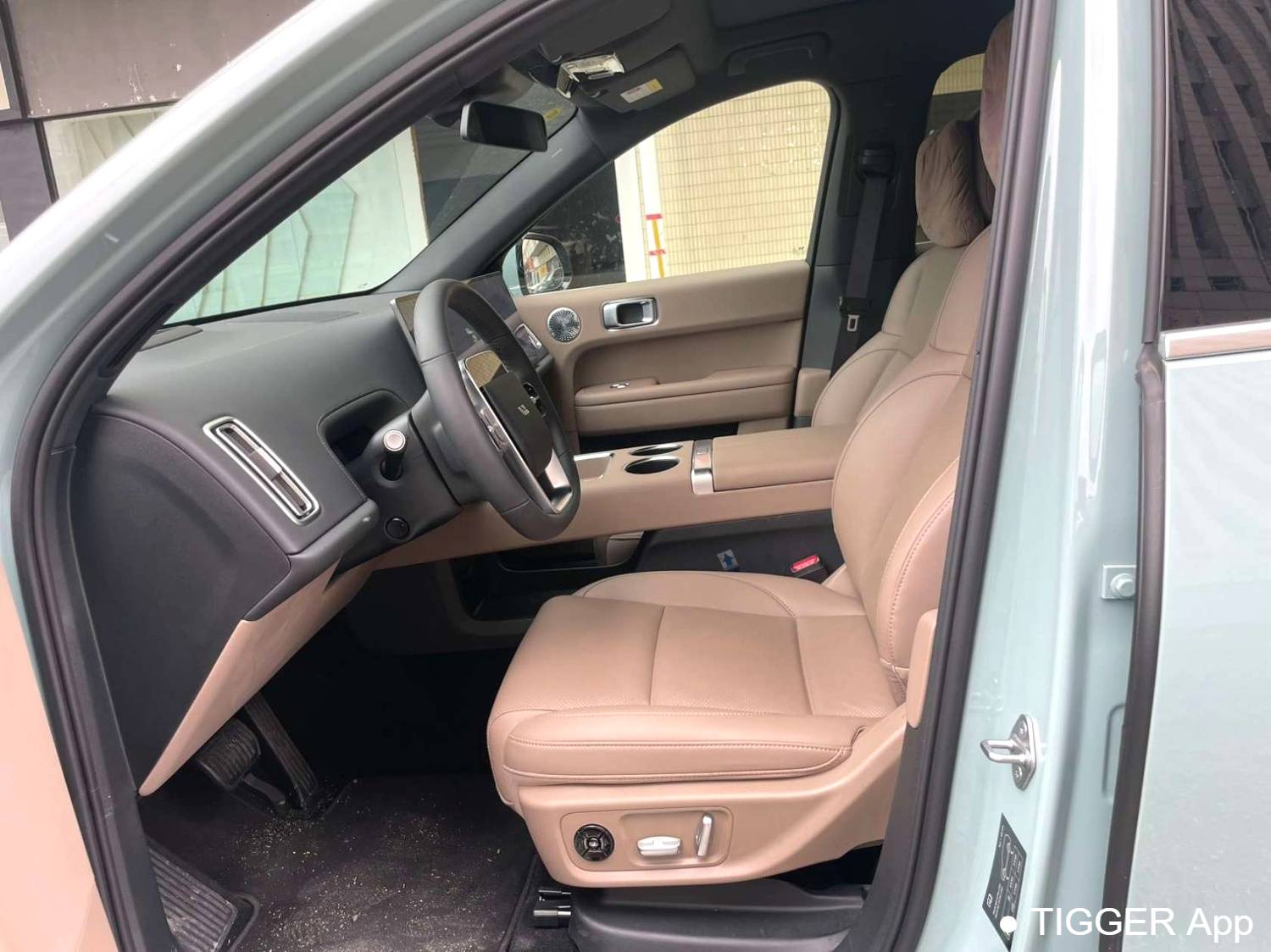 Li Auto 2025 L6 Max Intelligent Renewal Version