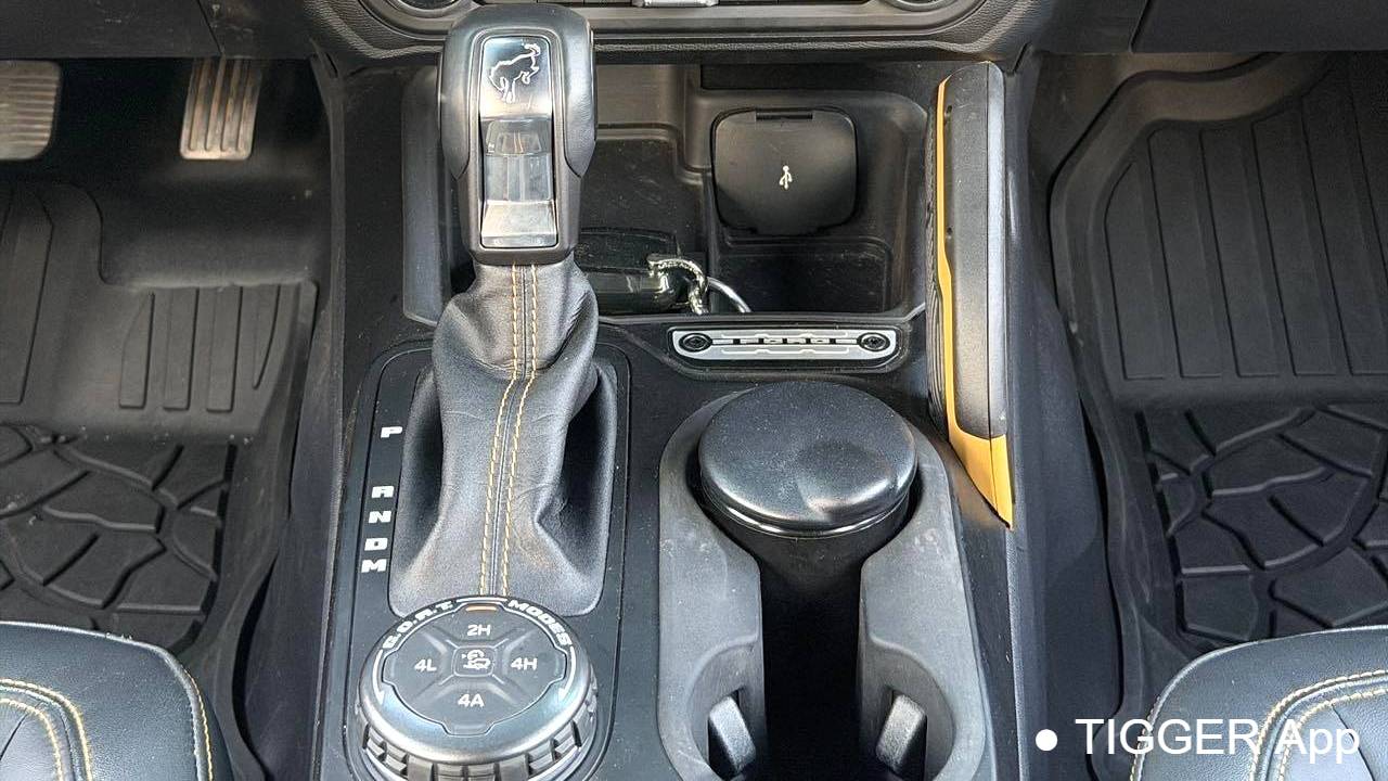 Ford 2024 Bronco 2.3T wasteland