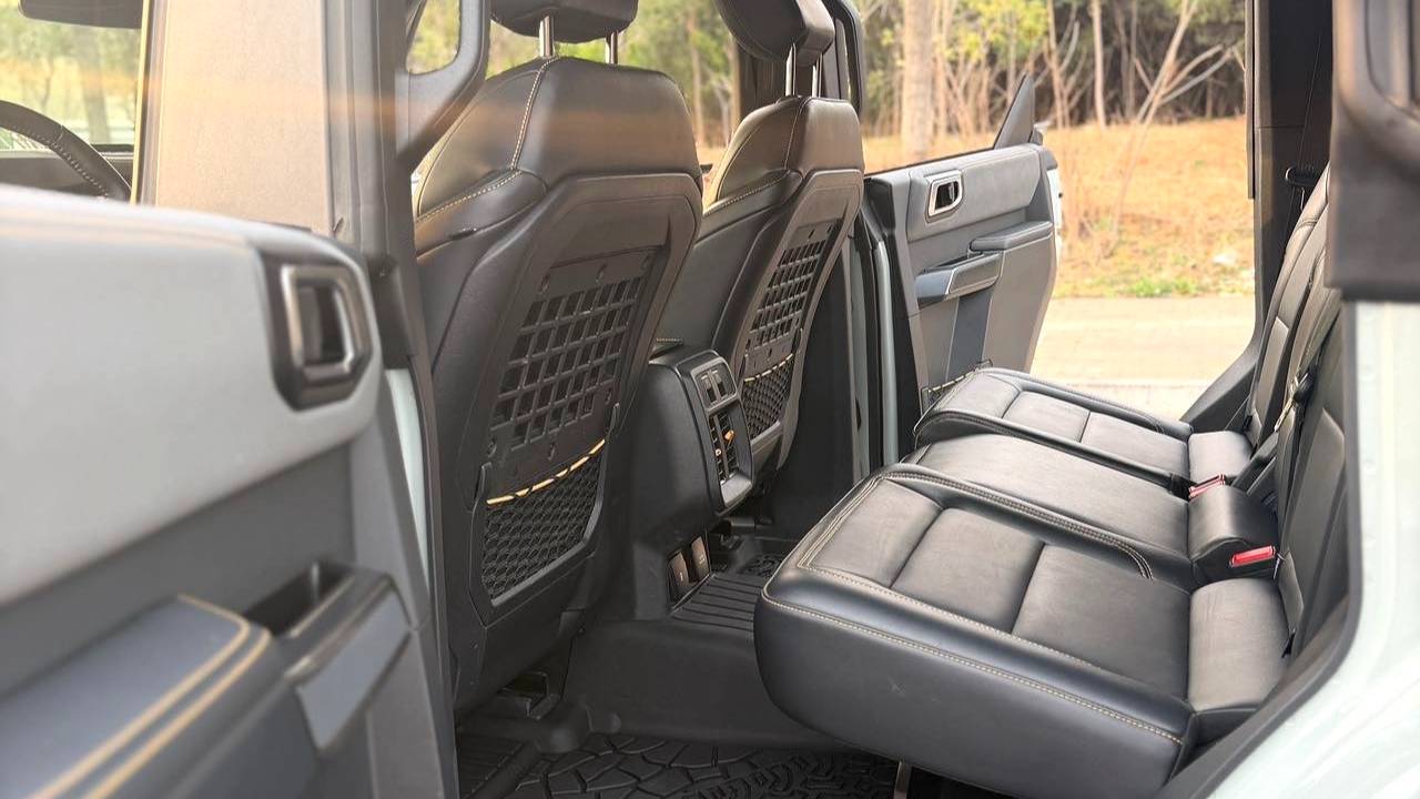 Ford 2024 Bronco 2.3T wasteland