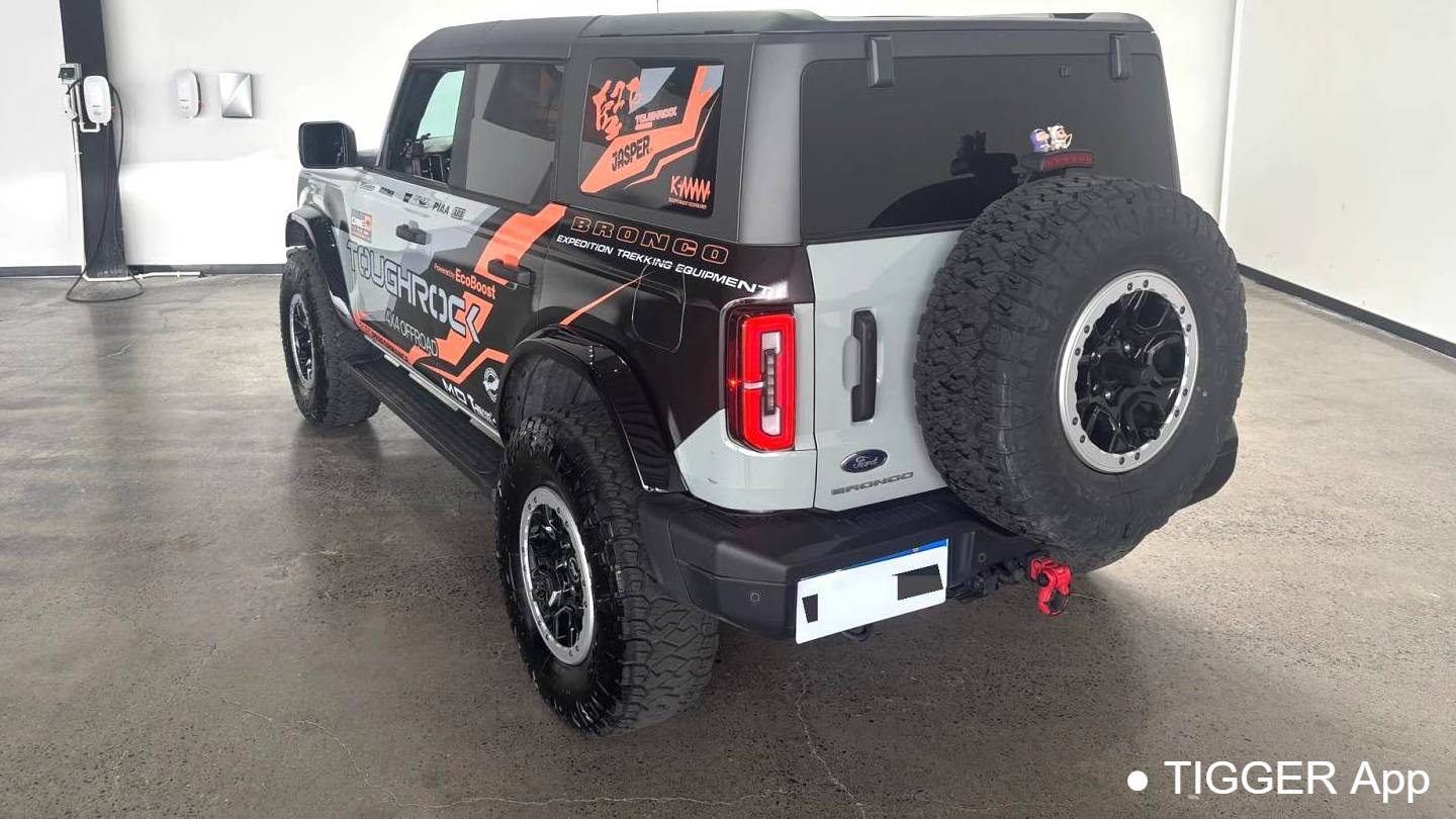 Ford 2024 Bronco 2.3T Long Beach Bigfoot Off road Edition