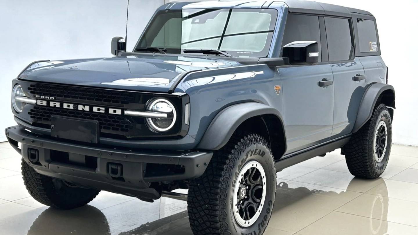 Ford 2024 Bronco 2.3T wasteland