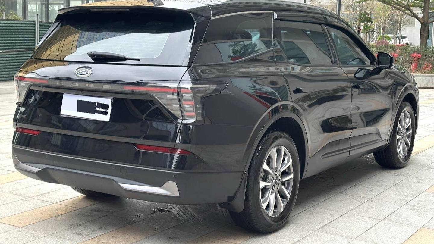Ford 2023 Edge  Ruijie L 2.0T EcoBoost two wheel drive seven seater luxury model