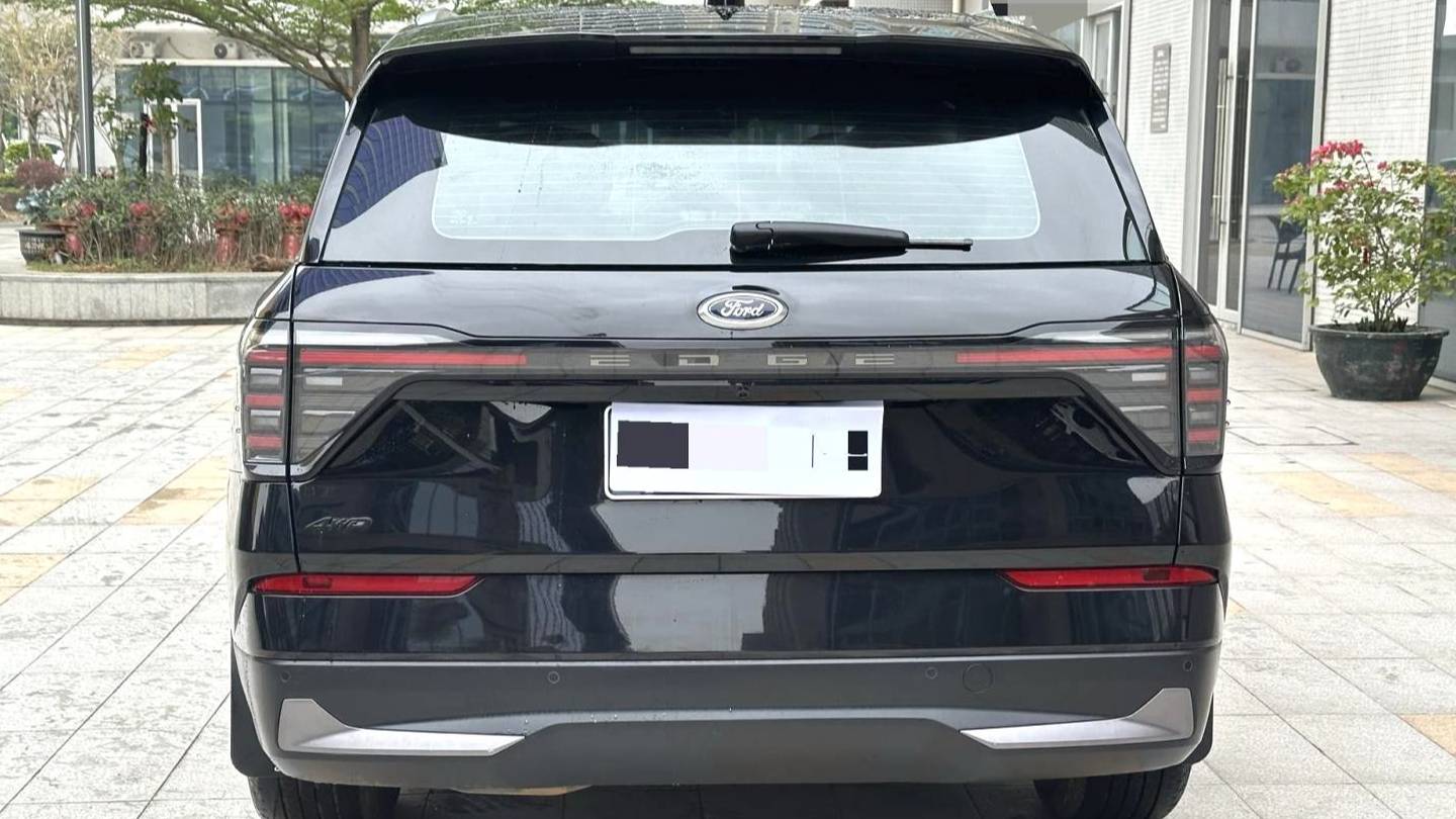 Ford 2023 Edge  Ruijie L 2.0T EcoBoost two wheel drive seven seater luxury model