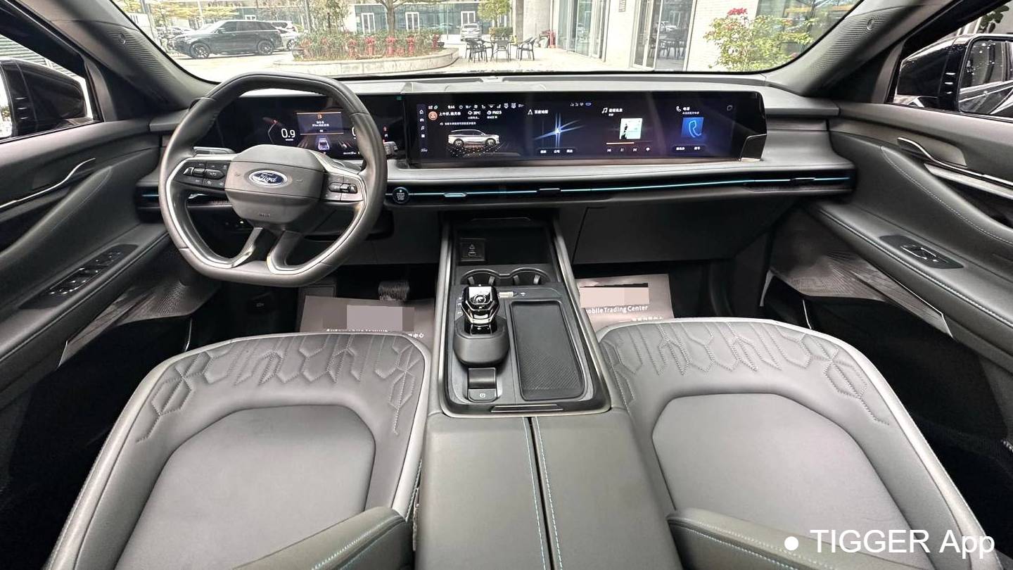 Ford 2023 Edge  Ruijie L 2.0T EcoBoost two wheel drive seven seater luxury model