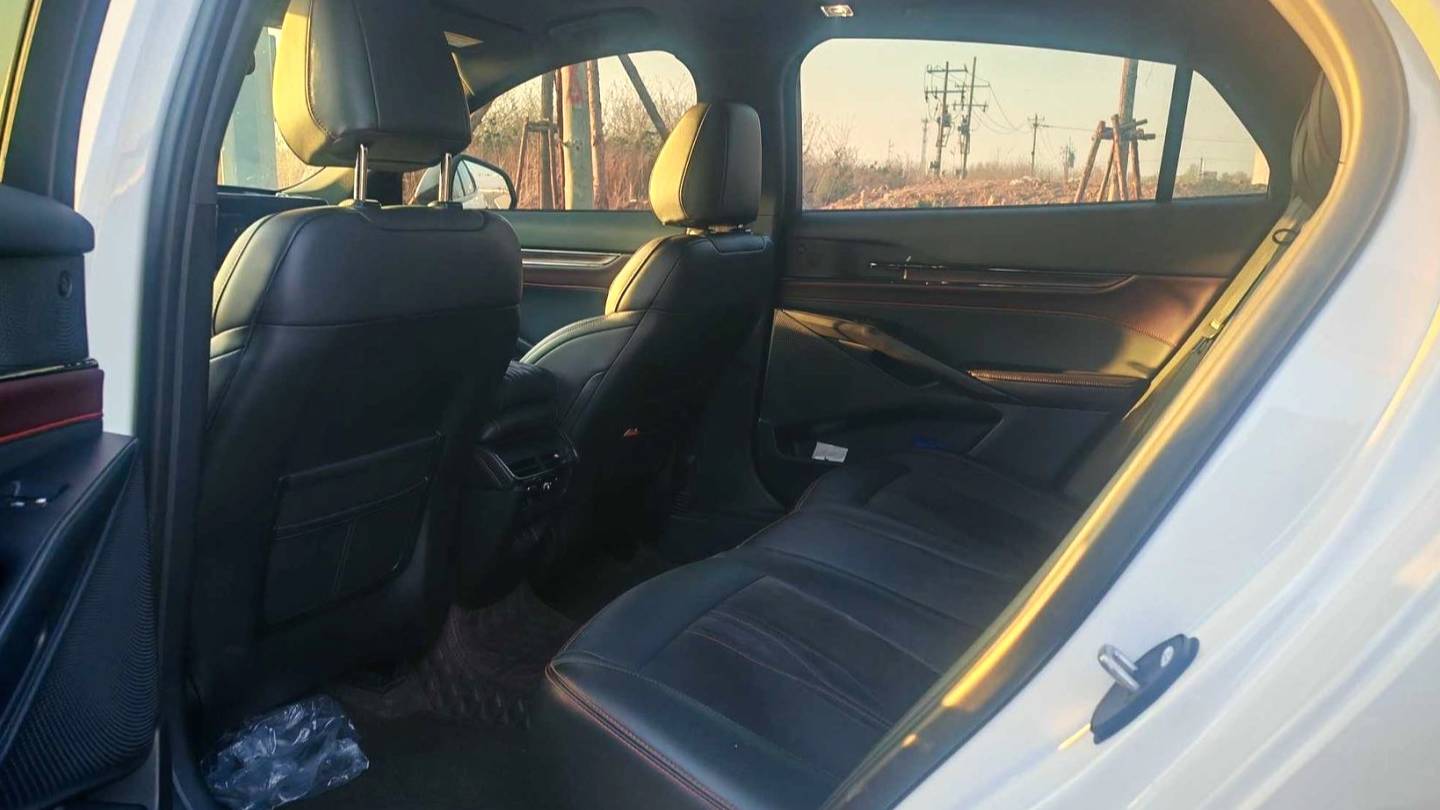 Ford 2022 Mondeo‌ EcoBoost 245 Ultimate Model