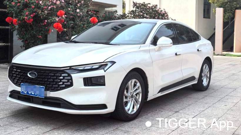 Ford 2023 Mondeo‌ EcoBoost 180 Shuya model