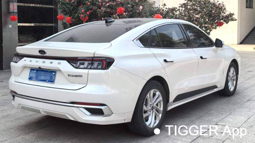 Ford 2023 Mondeo‌ EcoBoost 180 Shuya model