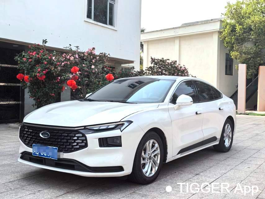 used Ford 2023 Mondeo‌ EcoBoost 180 Shuya model