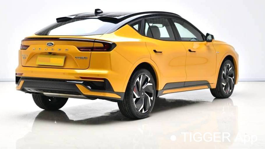 Ford 2024 Mondeo‌ 2.0T E-Hybrid Sport ST Line