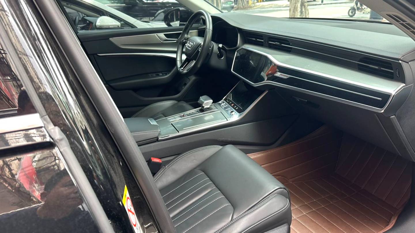 Audi 2023 A6L 40 TFSI Luxury Elegant Type