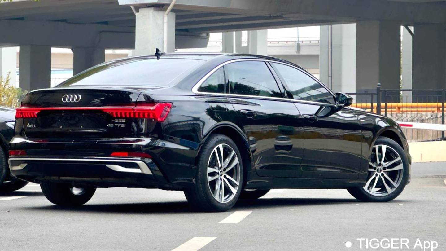 Audi 2023 A6L 40 TFSI Luxury Dynamic Model