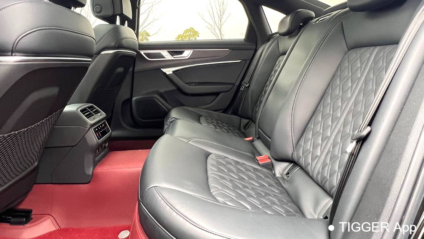 Audi 2025 A6L 45 TFSI quattro Selected Dynamic Type