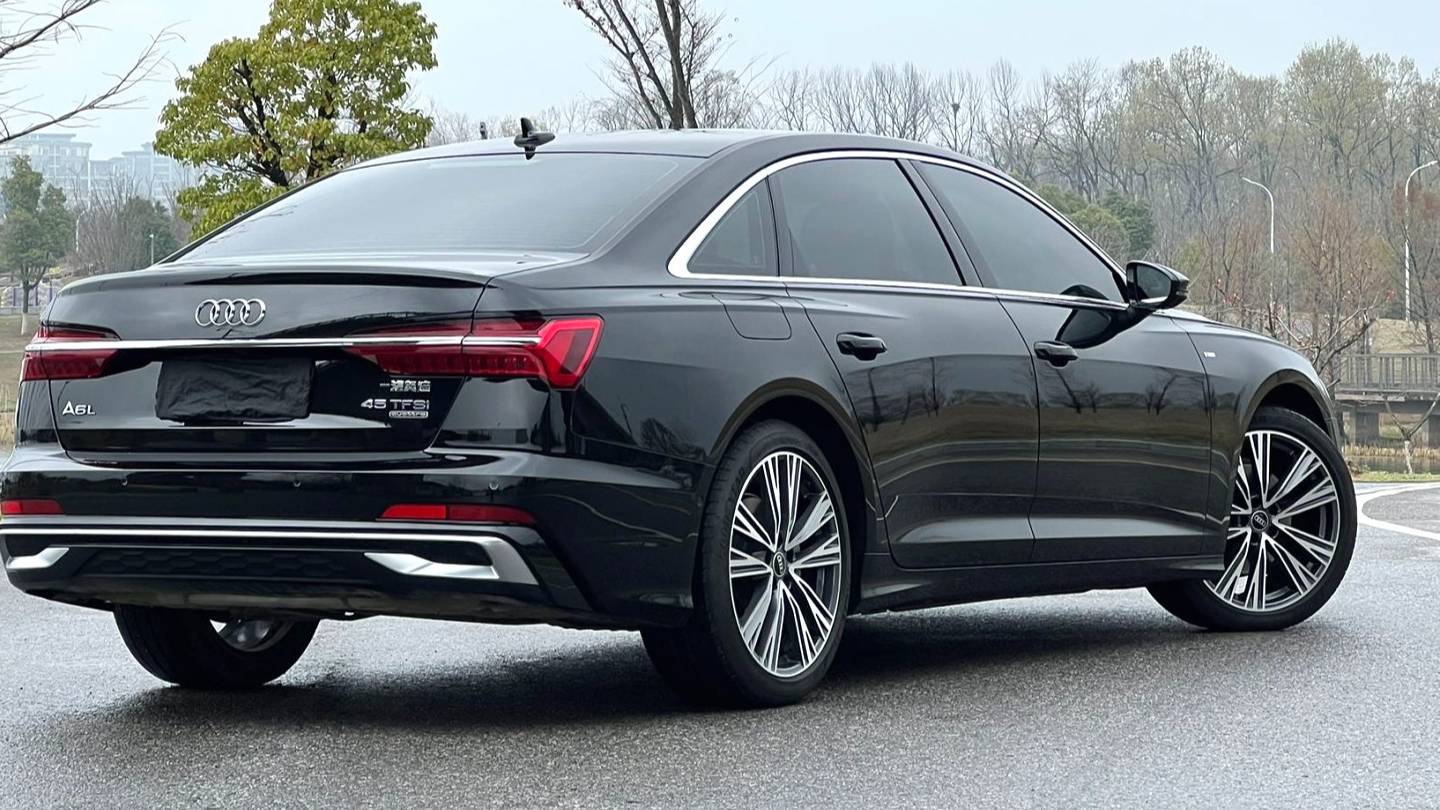 Audi 2025 A6L 45 TFSI quattro Selected Dynamic Type