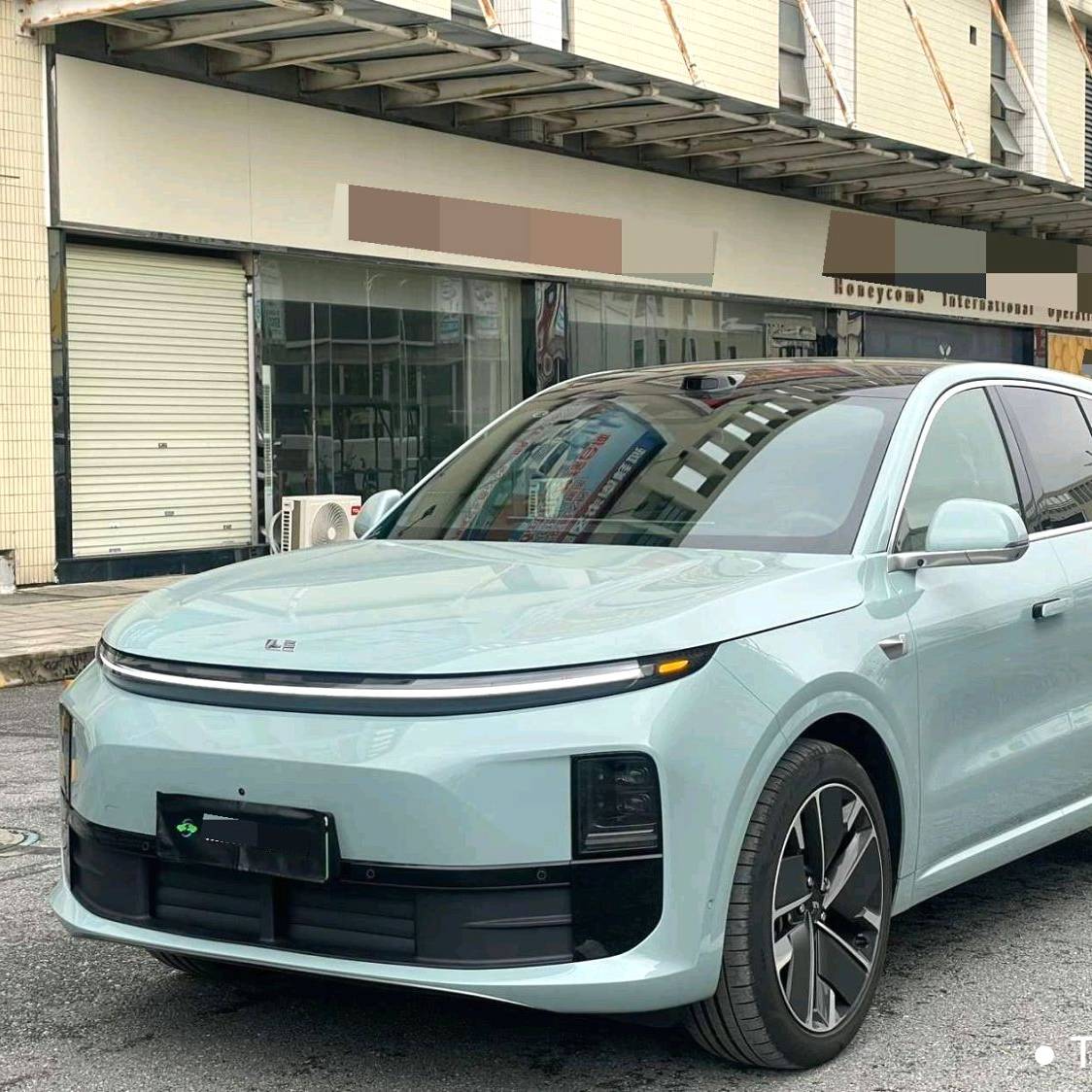 Li Auto 2025 L6 Max Intelligent Renewal Version سيارة مستعملة