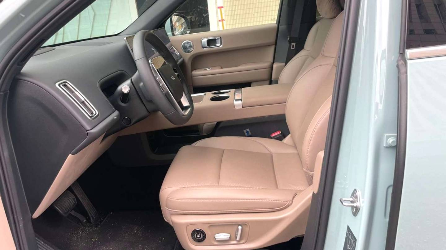 Li Auto 2025 L6 Max Intelligent Renewal Version