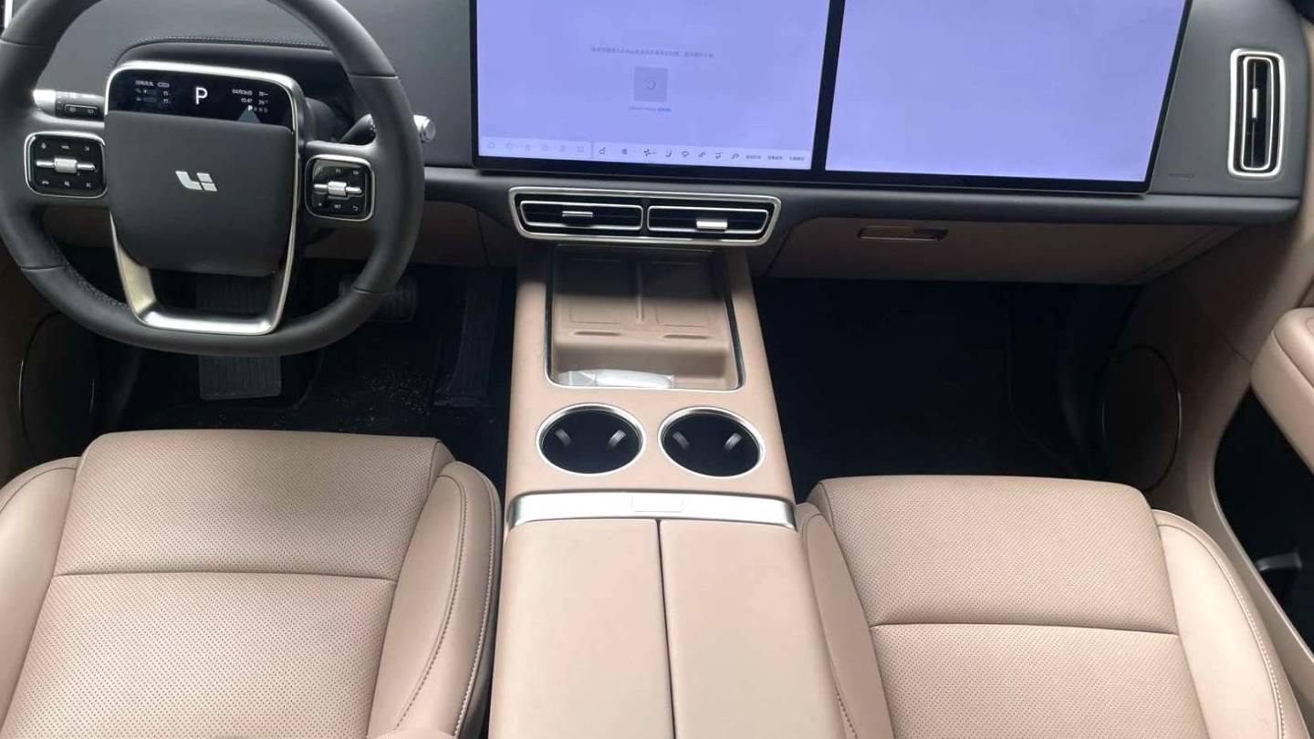 Li Auto 2025 L6 Max Intelligent Renewal Version