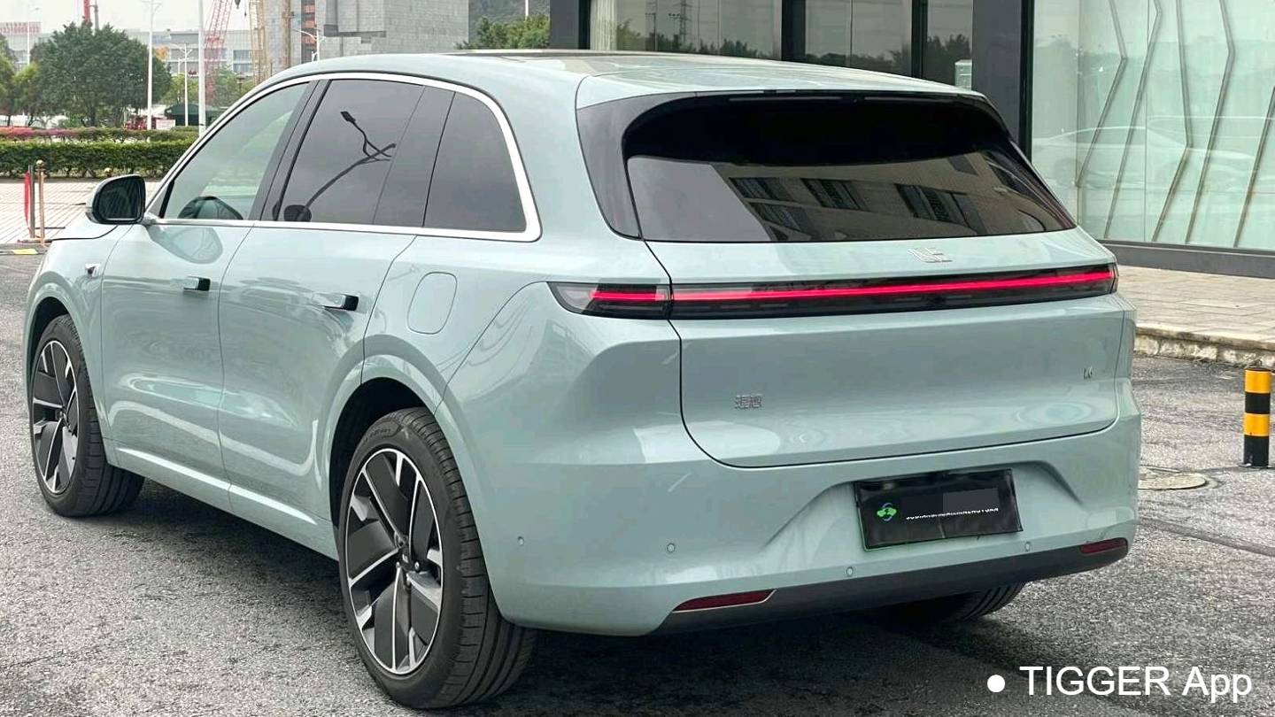 Li Auto 2025 L6 Max Intelligent Renewal Version