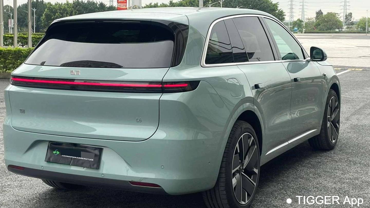 Li Auto 2025 L6 Max Intelligent Renewal Version