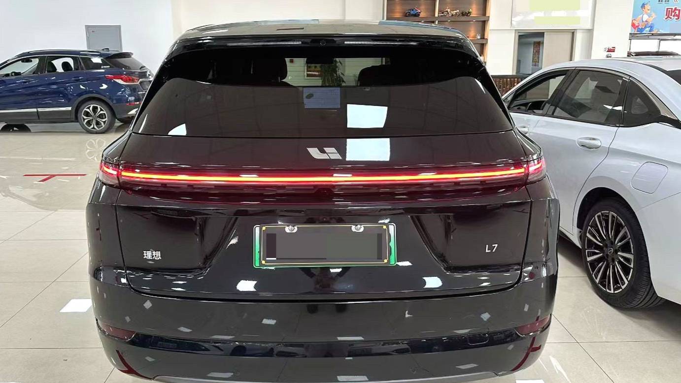 Li Auto 2025 L7 Pro Intelligent Renewal Version