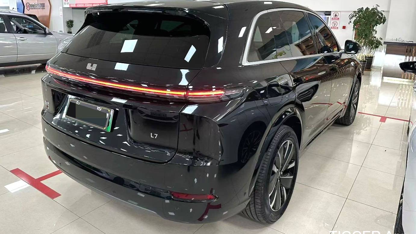 Li Auto 2025 L7 Pro Intelligent Renewal Version