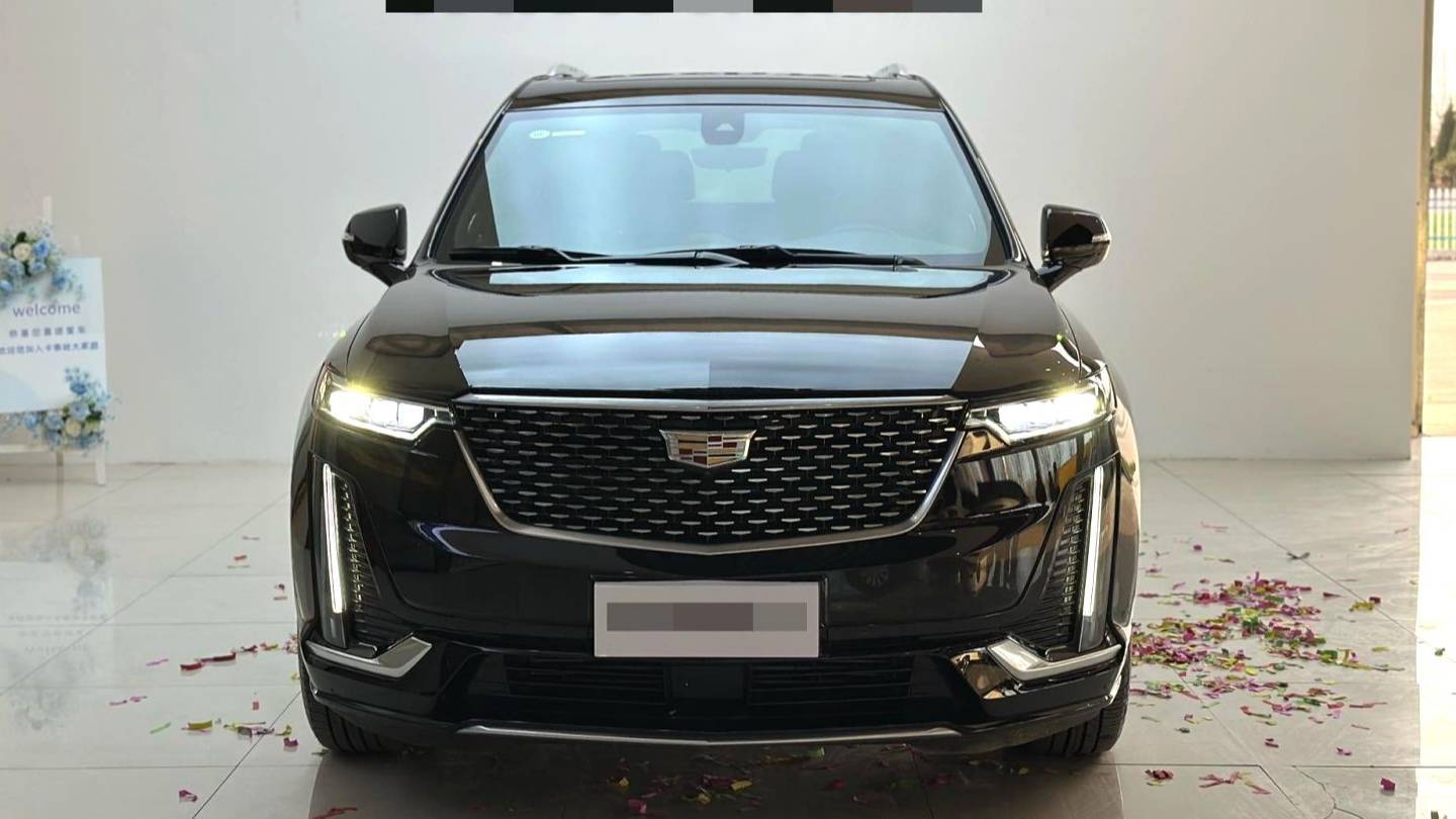 CADILLAC 2025 XT6 2.0T Six seater 4WD Luxury Executive Classic Edition