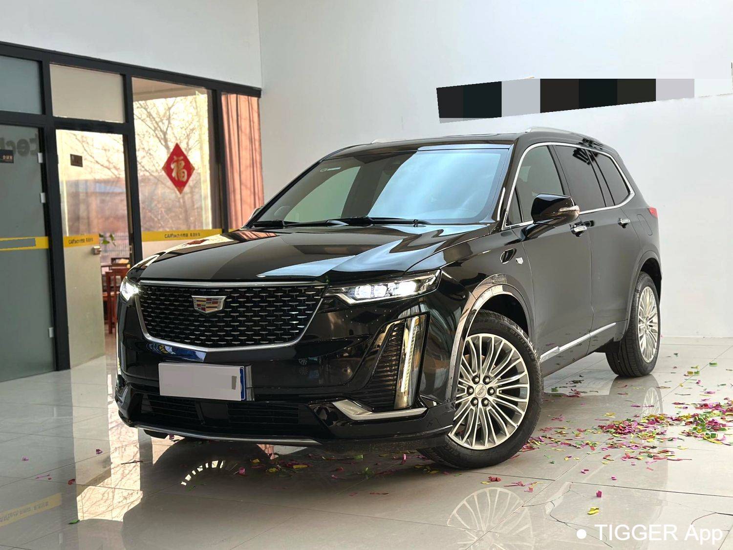Подержанный CADILLAC 2025 XT6 2.0T Six seater 4WD Luxury Executive Classic Edition