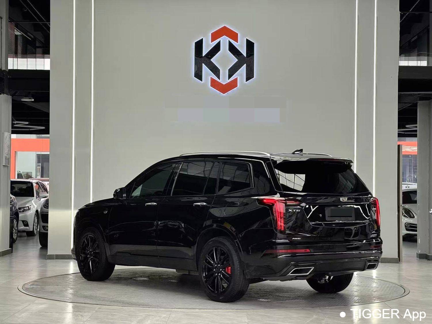 Подержанный CADILLAC 2022 XT6 2.0T Six seater 4WD Luxury Standard Edition