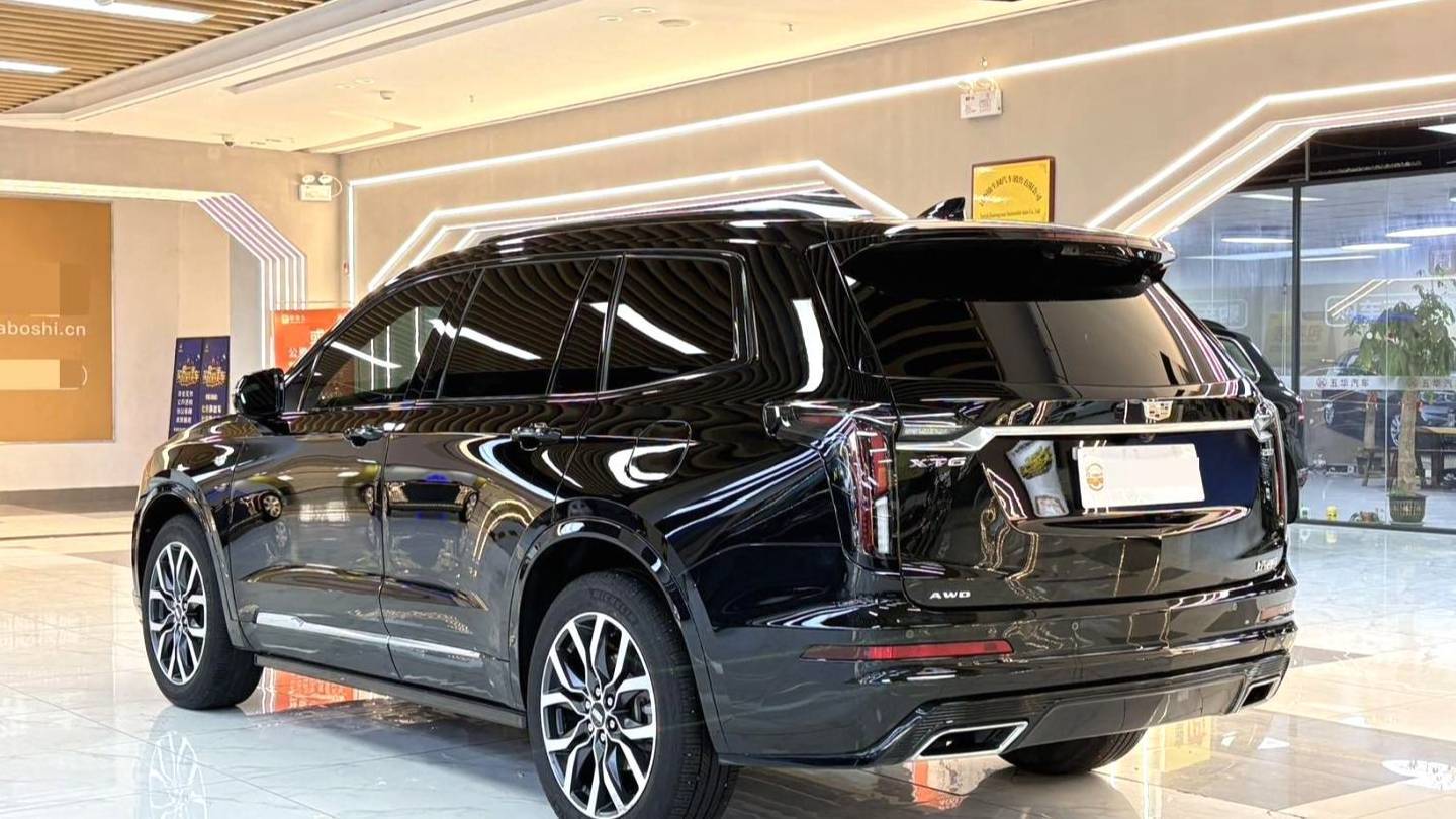 CADILLAC 2022 XT6 2.0T six seater four-wheel drive luxury model
