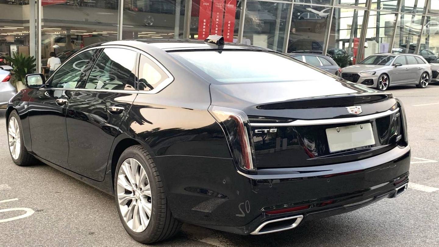 CADILLAC 2023 CT6 28T Platinum Edition