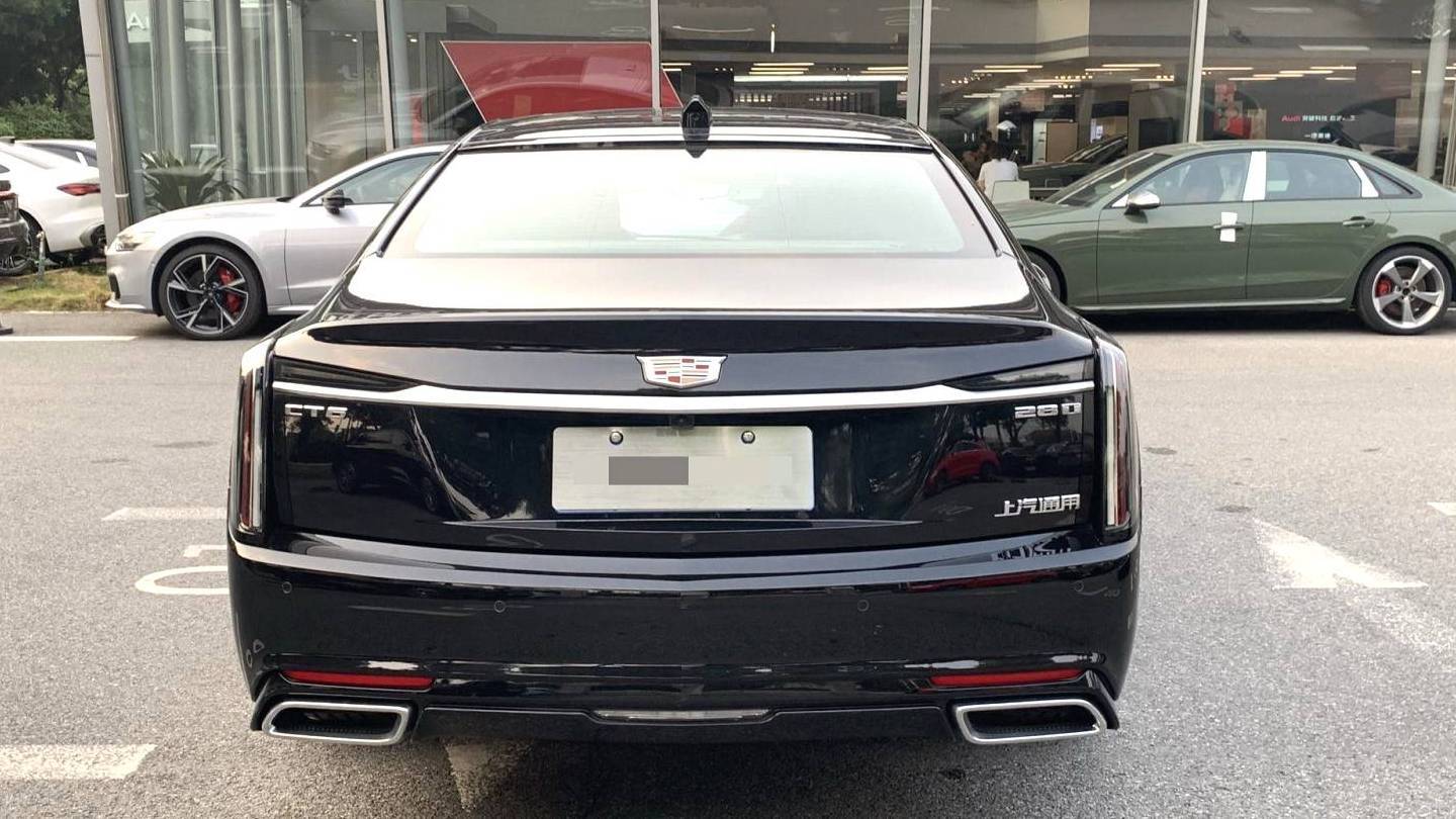 CADILLAC 2023 CT6 28T Platinum Edition