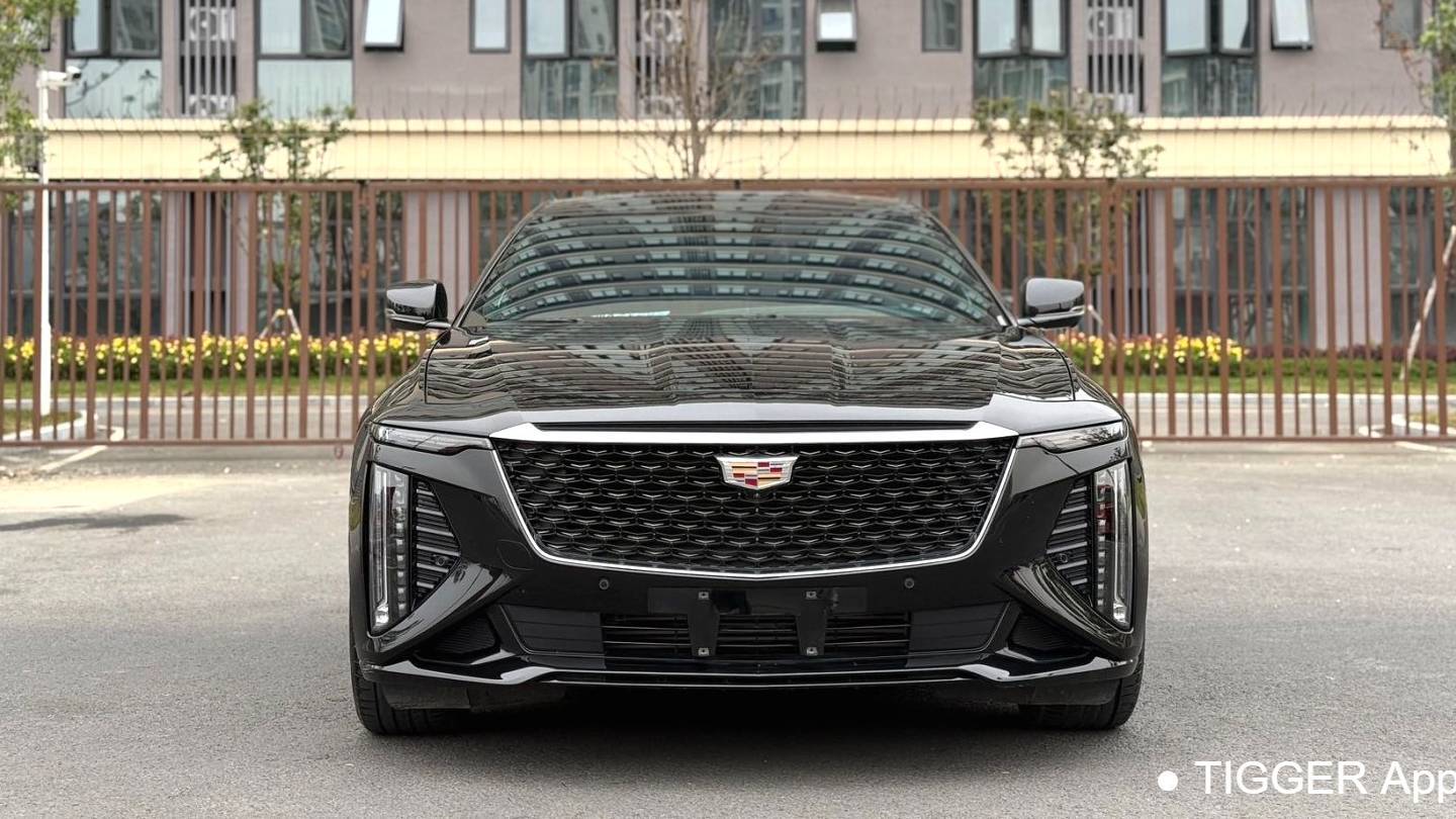 CADILLAC 2023 CT6 28T Luxury Model