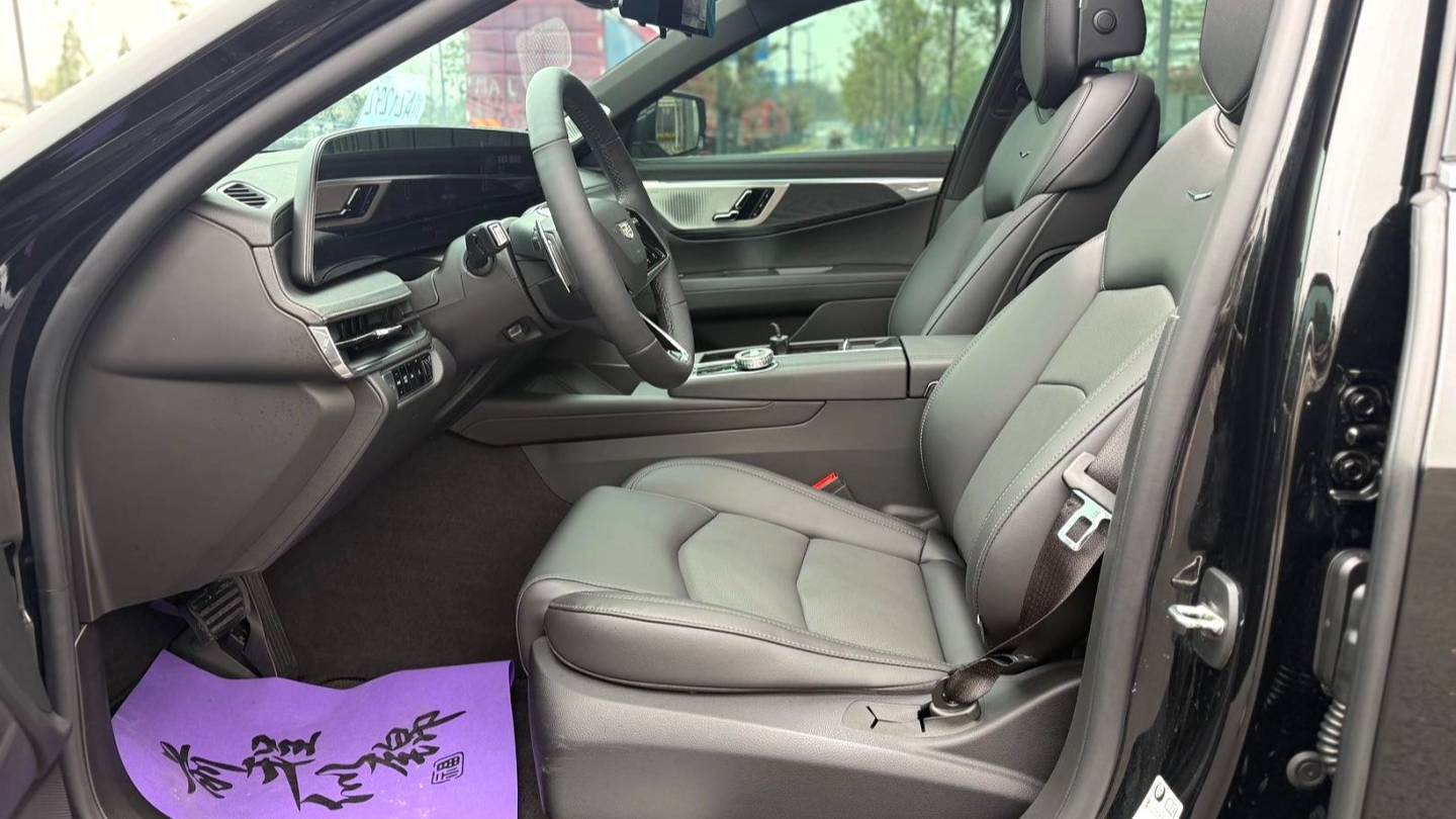 CADILLAC 2023 CT6 28T Luxury Model