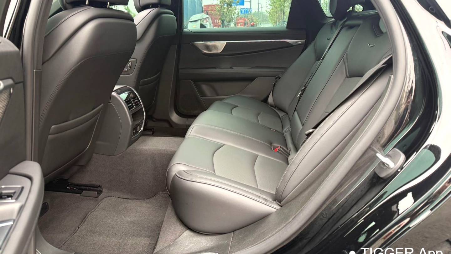 CADILLAC 2023 CT6 28T Luxury Model