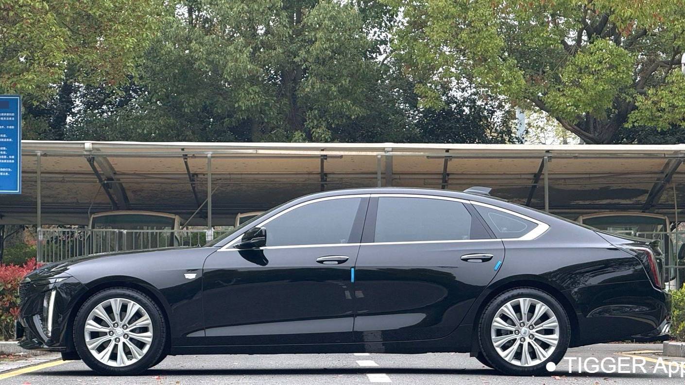 CADILLAC 2023 CT6 28T Luxury Model
