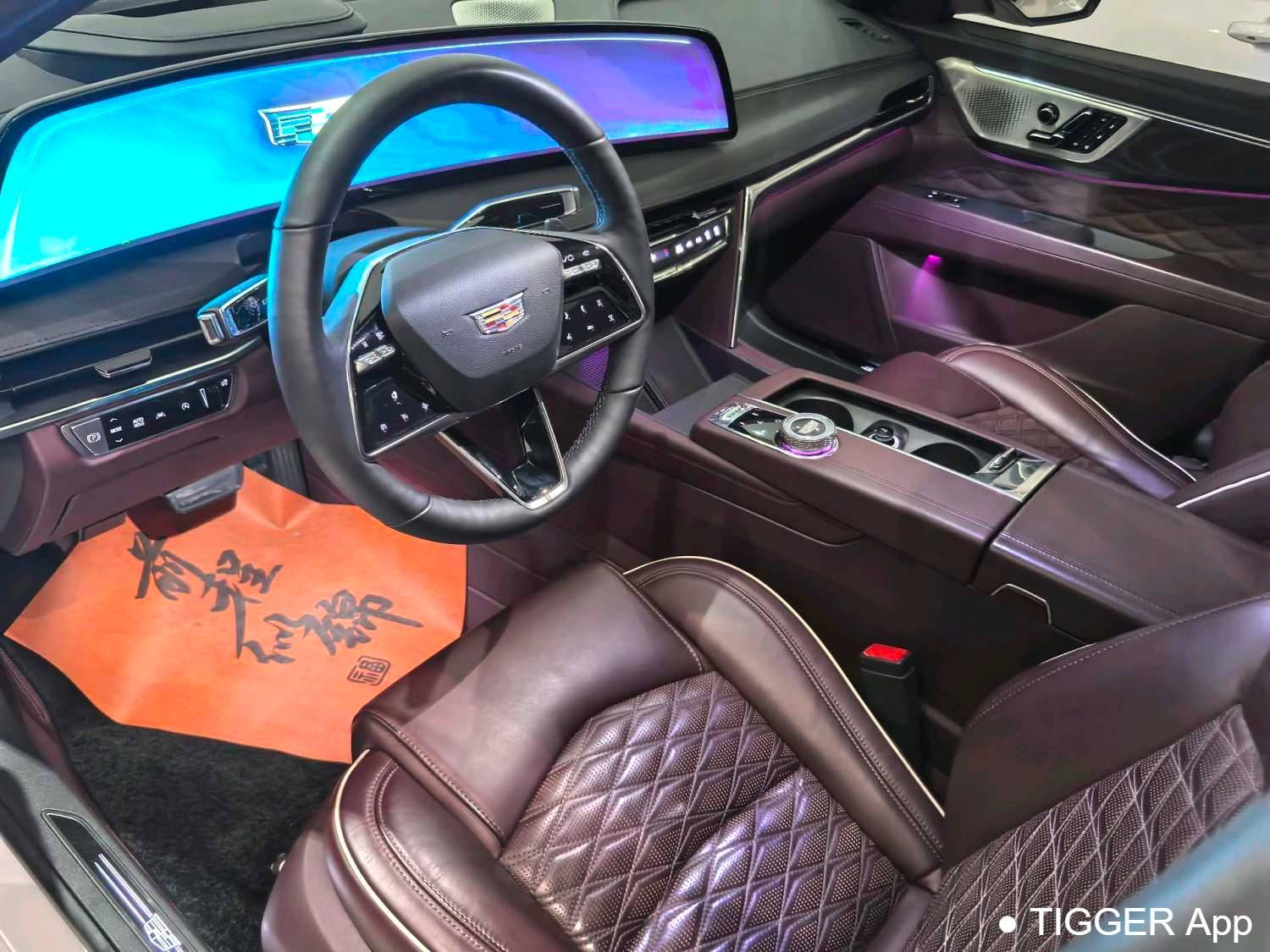 Подержанный CADILLAC 2023 CT6 28T Platinum Edition