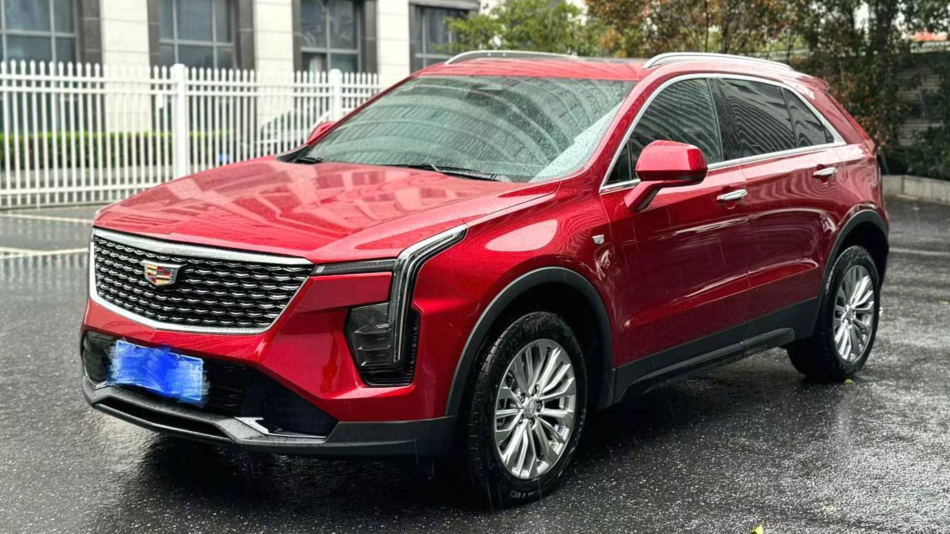 CADILLAC 2024 XT4 28T two wheel drive luxury model