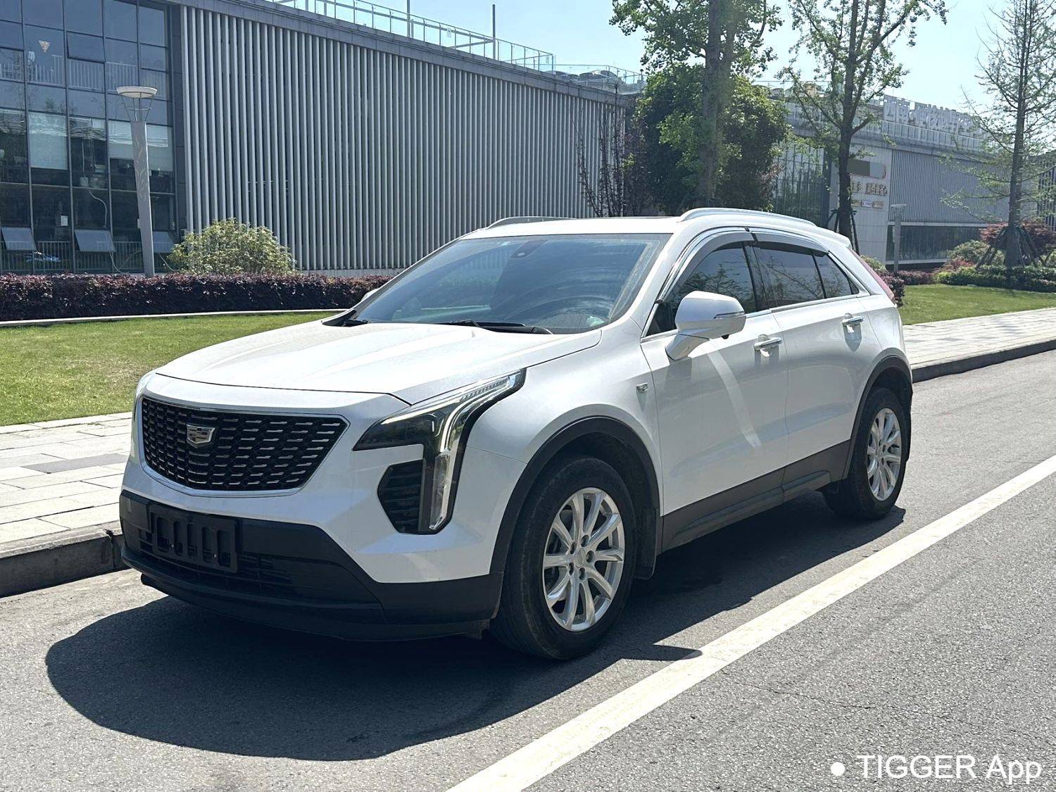 Подержанный CADILLAC 2022 XT4 28T Two Drive Wind Style