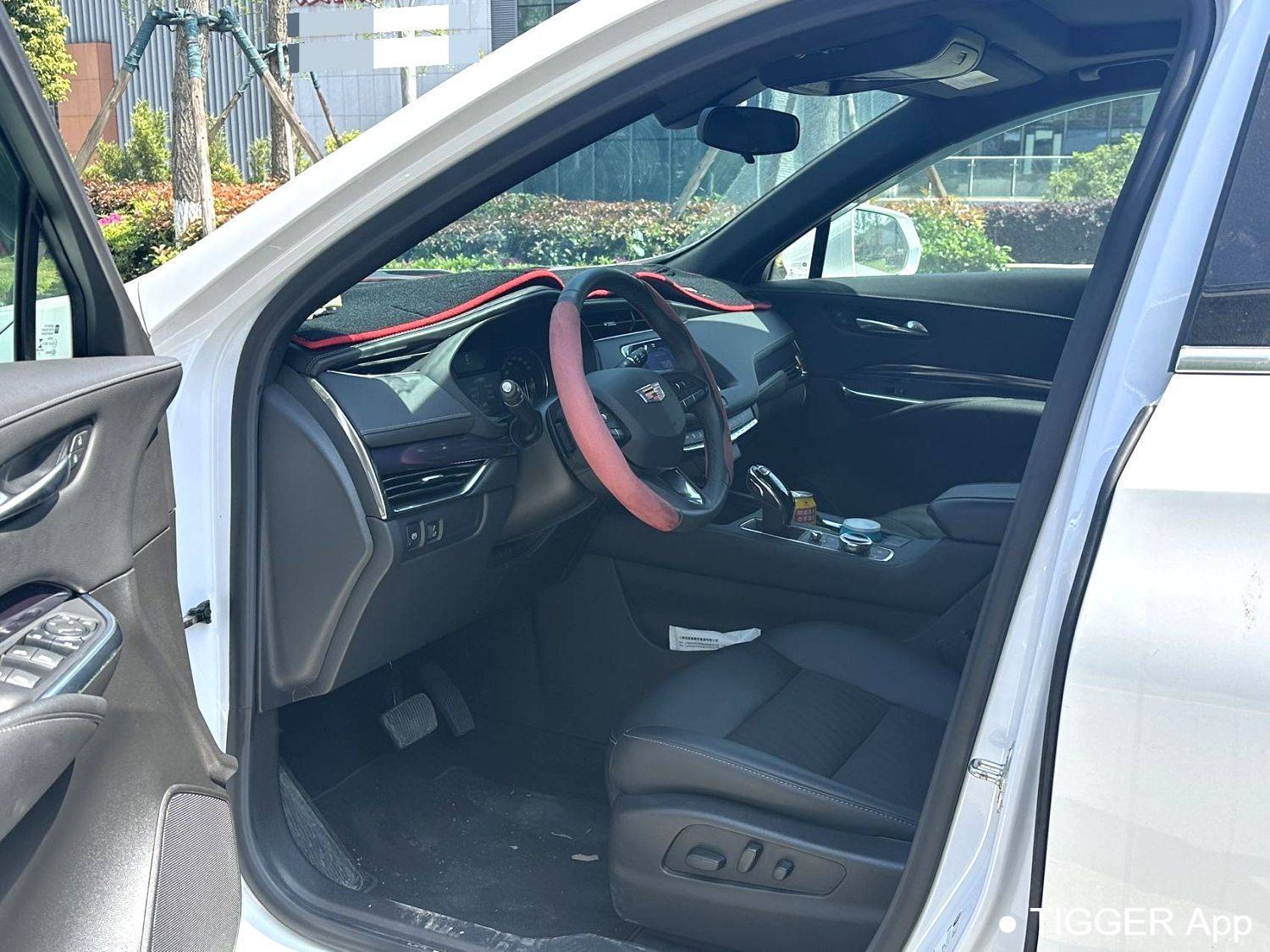 Подержанный CADILLAC 2022 XT4 28T Two Drive Wind Style