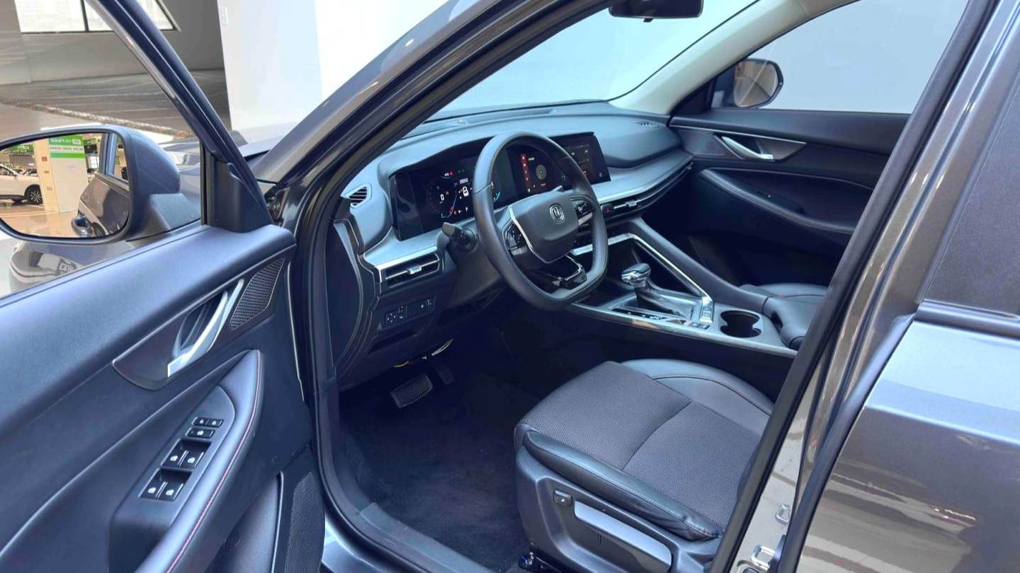 Changan 2022 CS35PLUS 1.6L CVT Luxury Edition