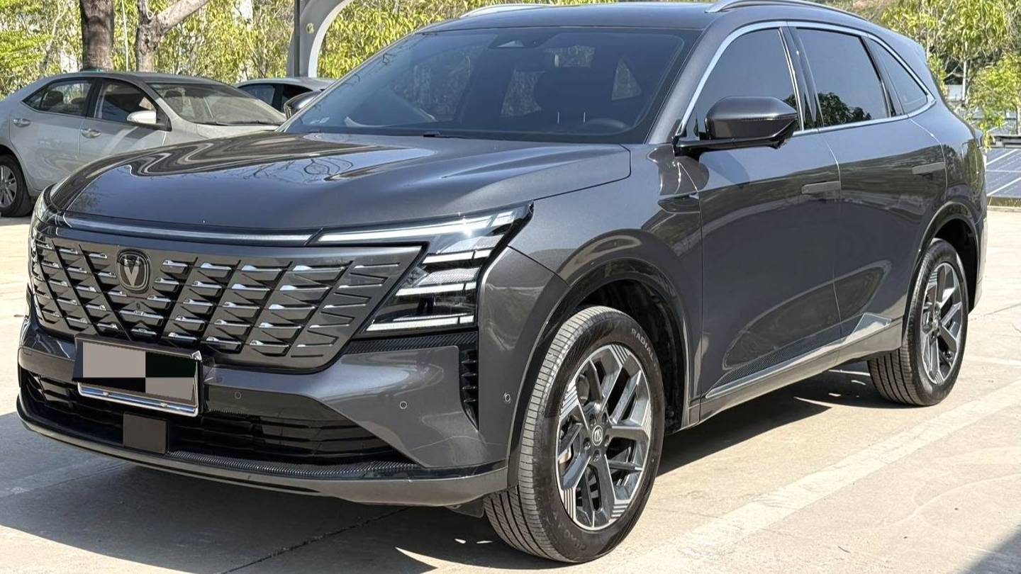 Changan 2025 CS75PLUS The fourth generation 1.5T new Blue Whale intelligent flagship