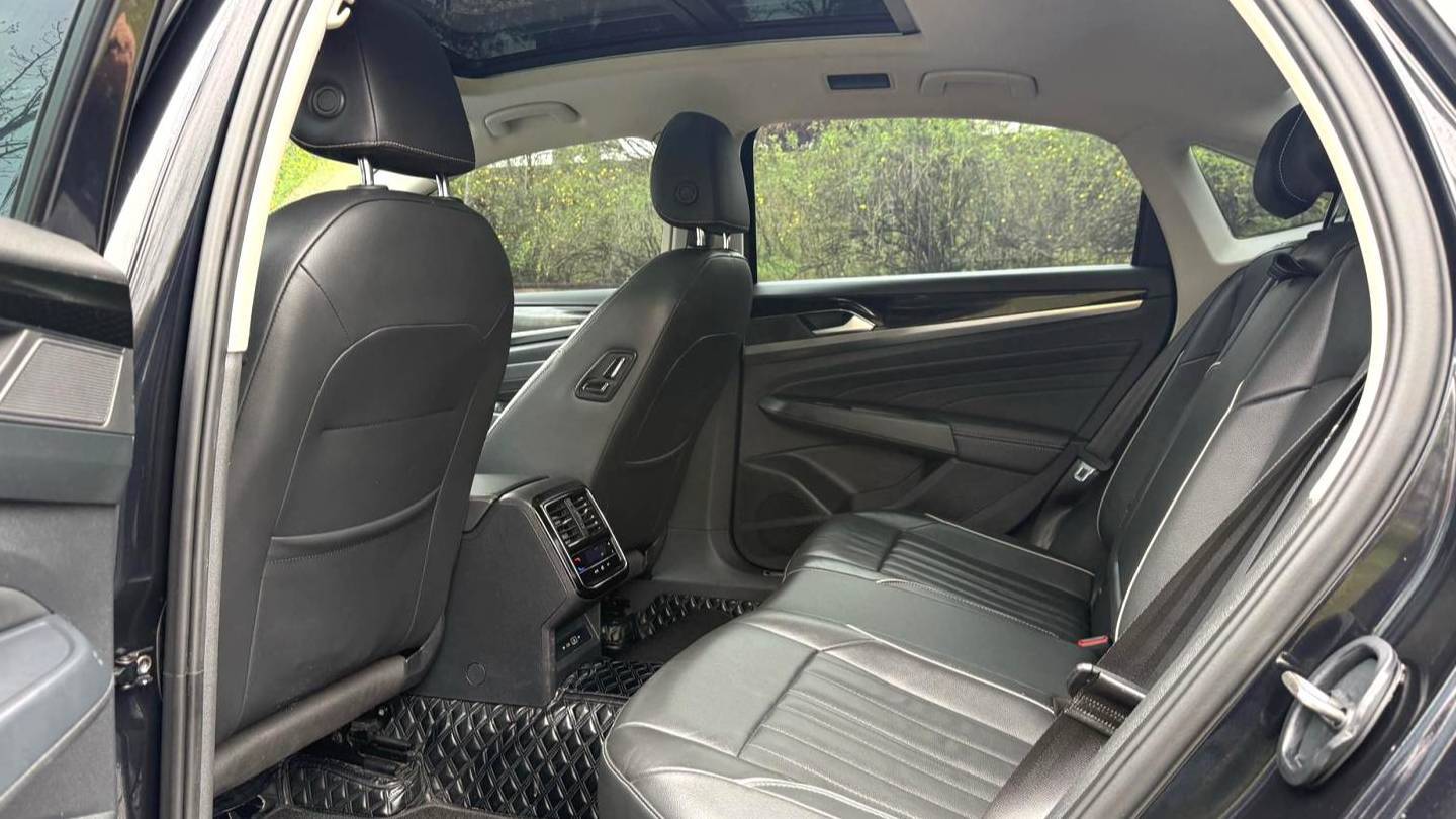 Volkswagen 2023 TAYRON GTE 280TSI Luxury Plus Advanced Edition