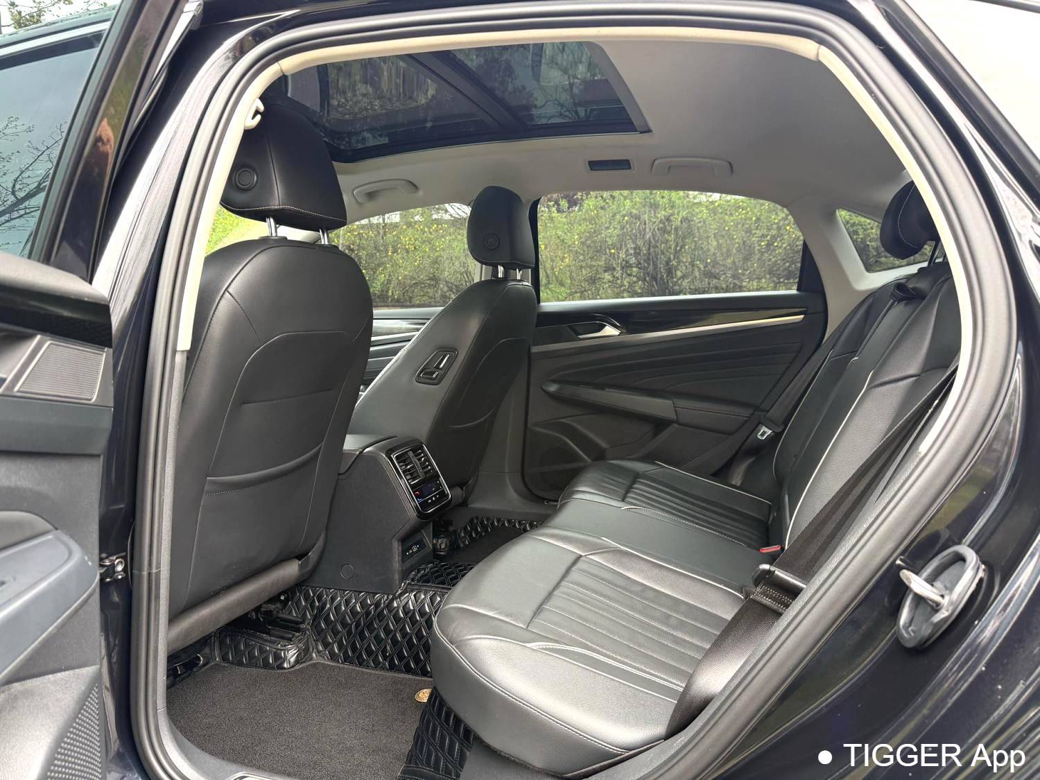 مستعمل Volkswagen 2023 TAYRON GTE 280TSI Luxury Plus Advanced Edition