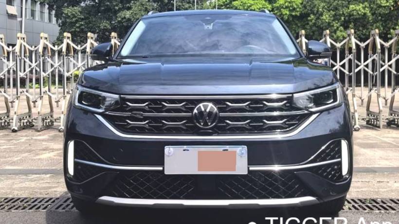 Volkswagen 2023 TAYRON X 330TSI 2WD Premium High Energy Edition